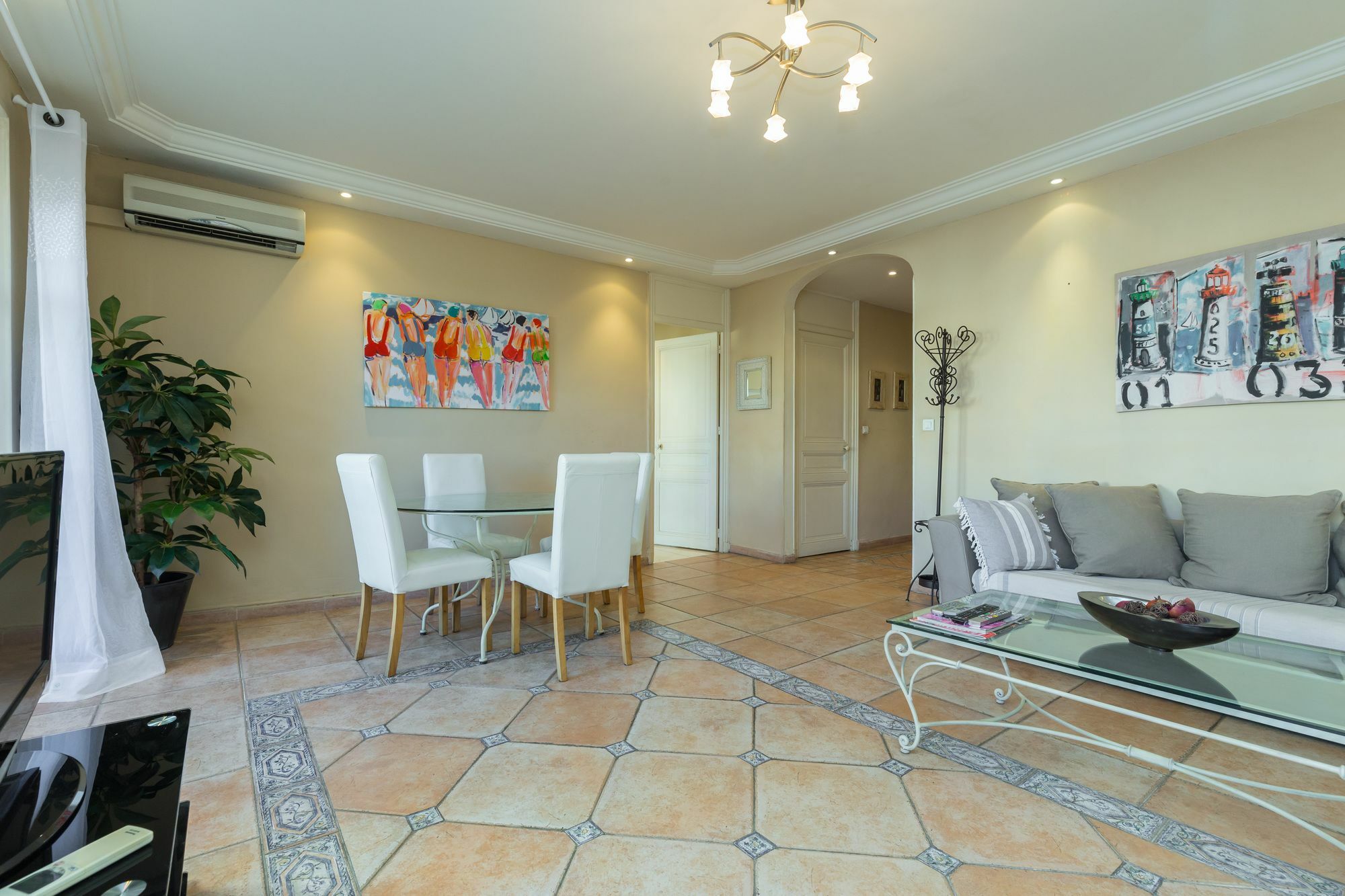 Lovely 2 Bed 2 Bath Apartment In Cannes On Rue Antibea Easy Walk To The Palais 224 Bagian luar foto